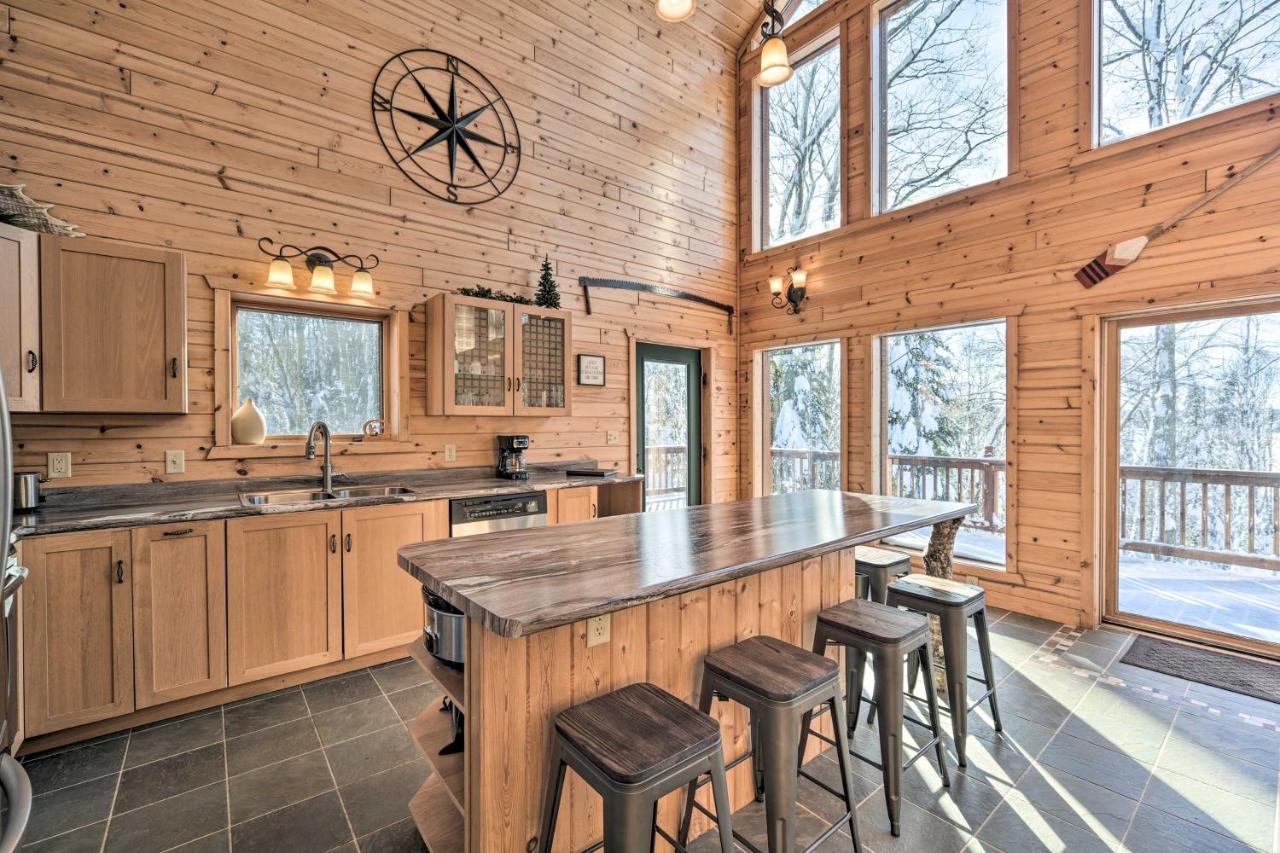 Scenic Hayward Lake View Retreat With Fire Pit Exterior foto