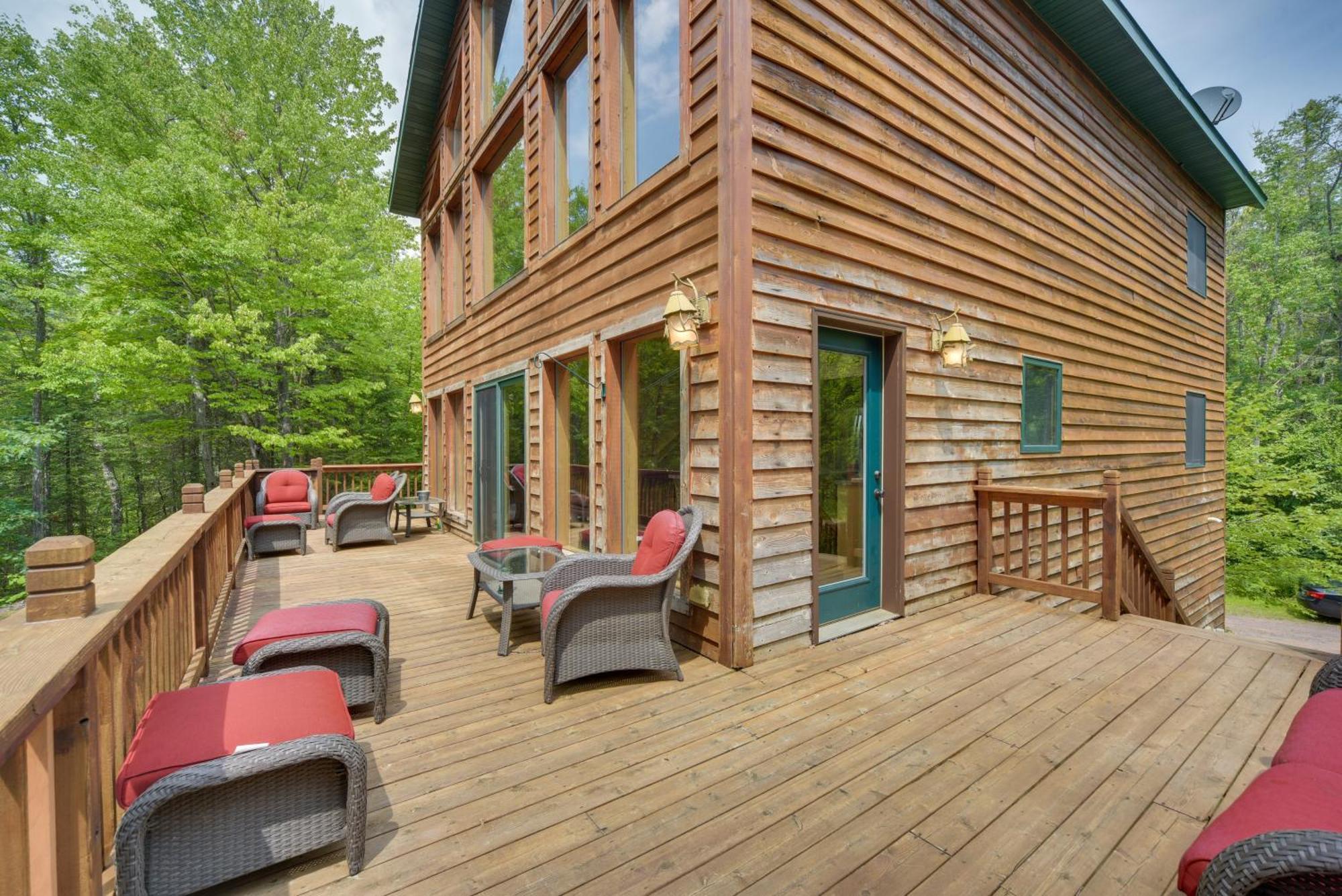 Scenic Hayward Lake View Retreat With Fire Pit Exterior foto