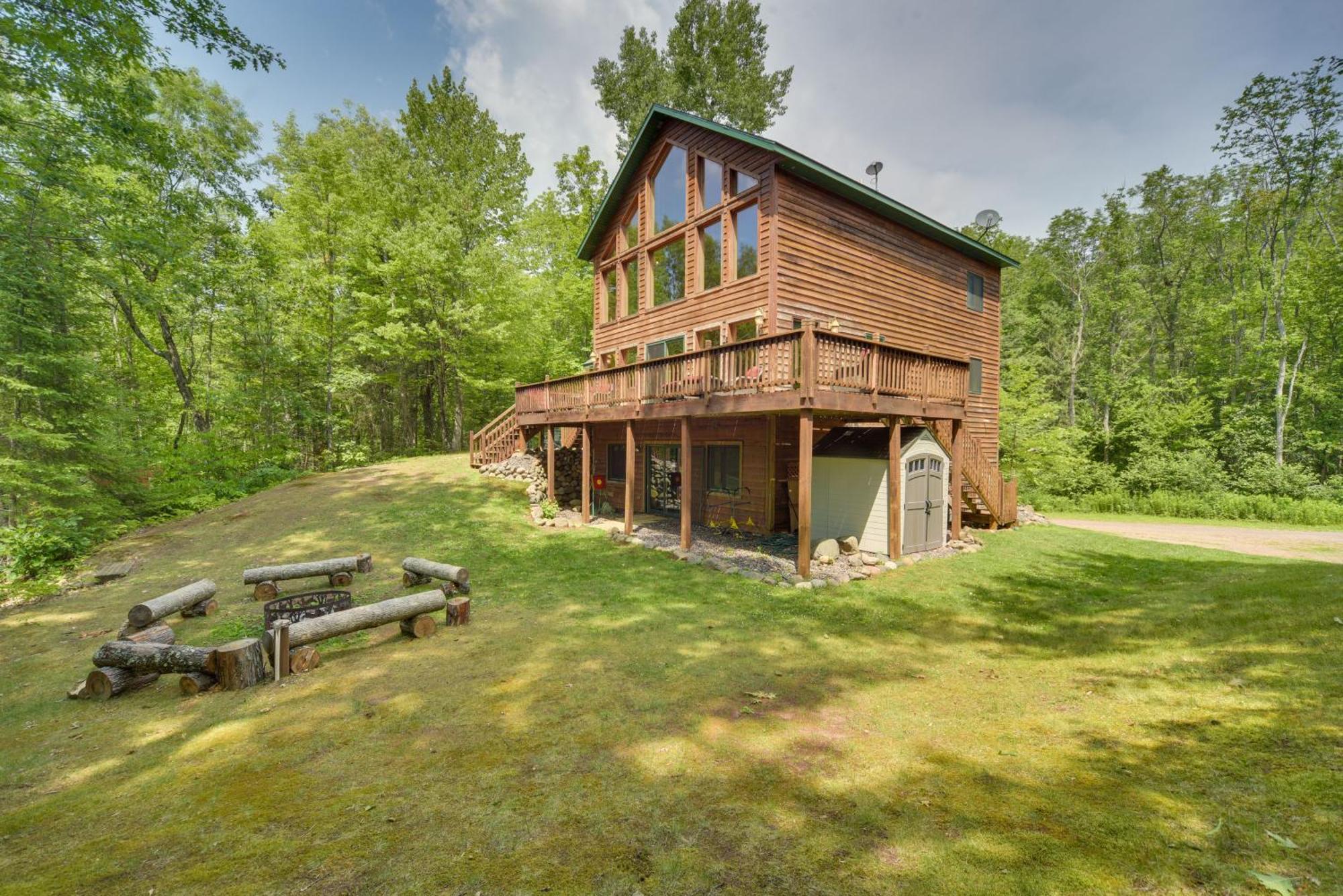 Scenic Hayward Lake View Retreat With Fire Pit Exterior foto
